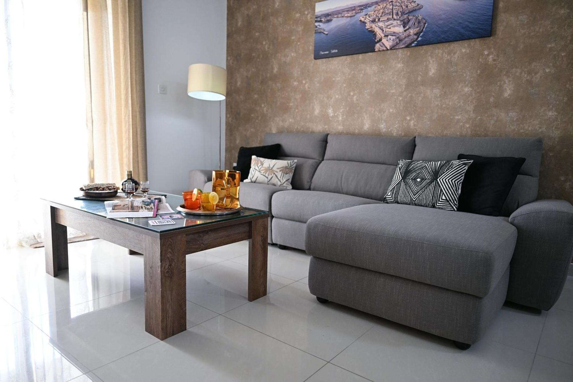 מליאהה Fl 1 Ta'Lonza Luxury With Hot Tub By Homely מראה חיצוני תמונה